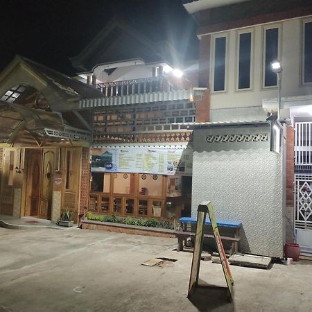 Harmony Resto&Homestay Lambangkuning Exterior foto